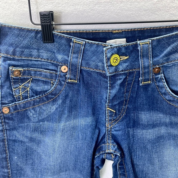 True Religion Straight Leg Flap Pocket Jeans Womens 27 waist Medium wash 1822 - Picture 2 of 13